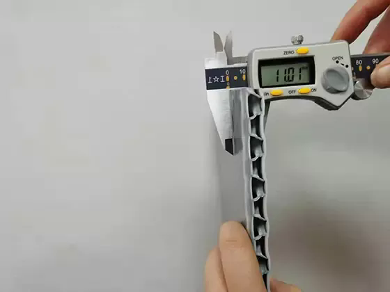 맞춤형 3-20mm 벌집 패널은 트럭 바디에 적합합니다